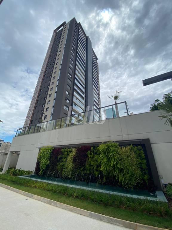 VISÃO PREDIO de Apartamento à venda, Padrão com 158 m², e em Aclimação - São Paulo