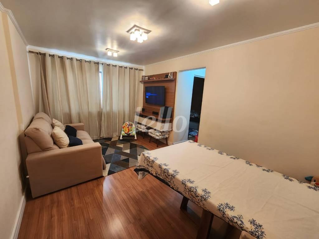 SALA DOIS AMBIENTES de Apartamento à venda, Padrão com 49 m², 2 quartos e 1 vaga em Brás - São Paulo