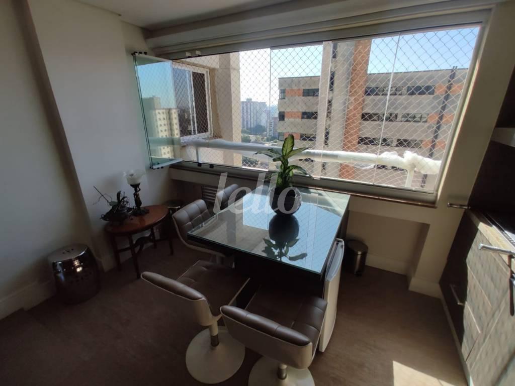 VARANDA GOURMET de Apartamento à venda, Padrão com 135 m², 3 quartos e 3 vagas em Vila Guiomar - Santo André