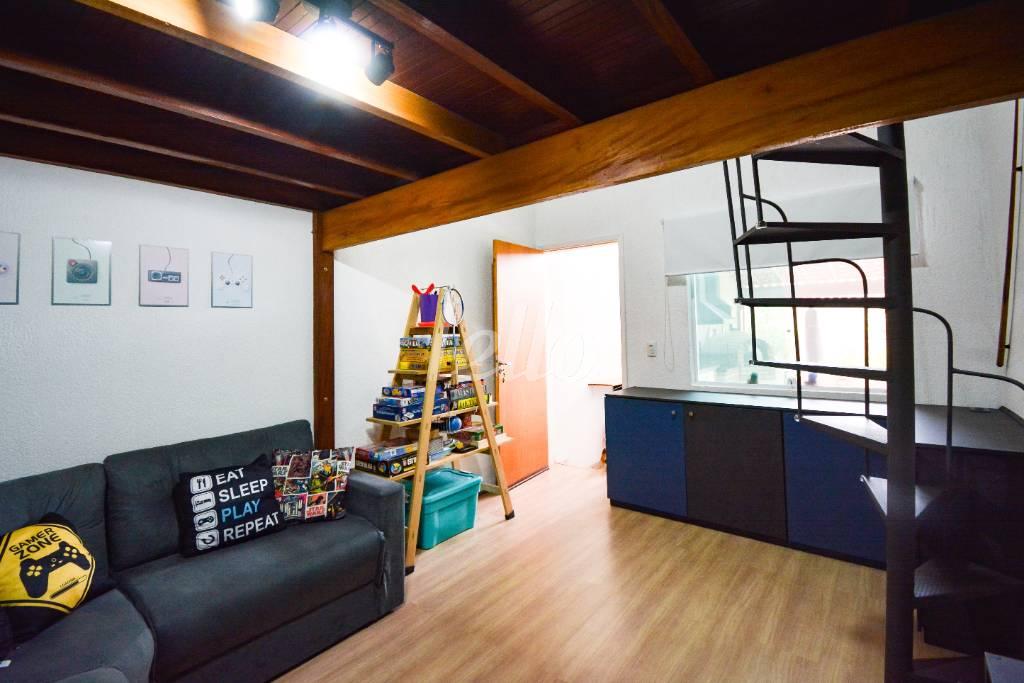 DORMITÓRIO DE SERVIÇO de Casa à venda, sobrado com 163 m², 3 quartos e 2 vagas em Vila Mazzei - São Paulo