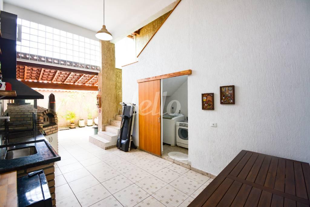 ESPAÇO GOURMET COM CHURRASQUEIRA de Casa à venda, sobrado com 163 m², 3 quartos e 2 vagas em Vila Mazzei - São Paulo