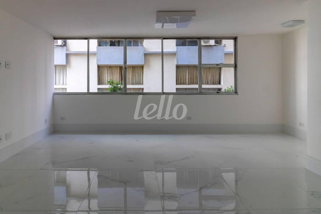 SALA de Apartamento à venda, Padrão com 120 m², 4 quartos e 2 vagas em Santa Cecília - São Paulo