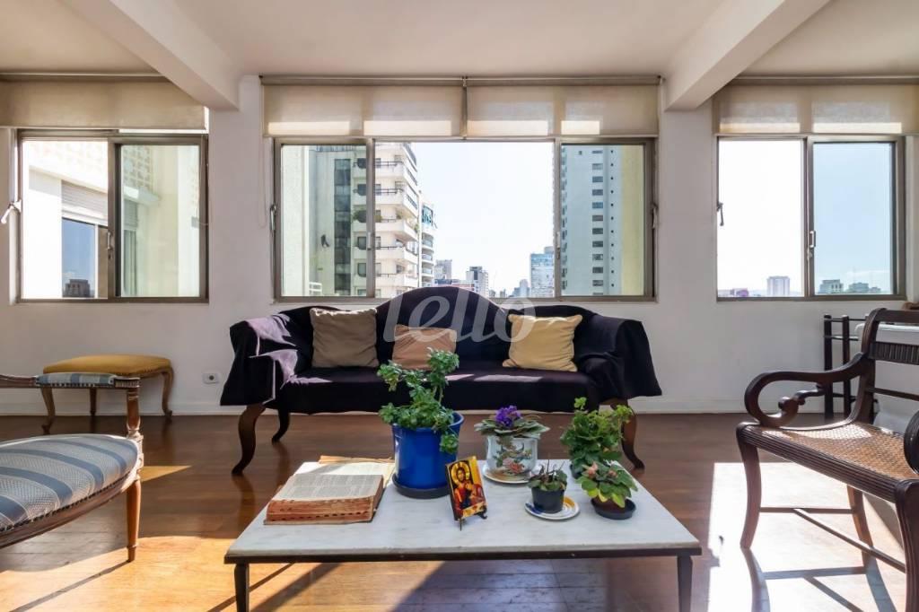 SALA de Apartamento à venda, Padrão com 213 m², 3 quartos e 2 vagas em Santa Cecília - São Paulo