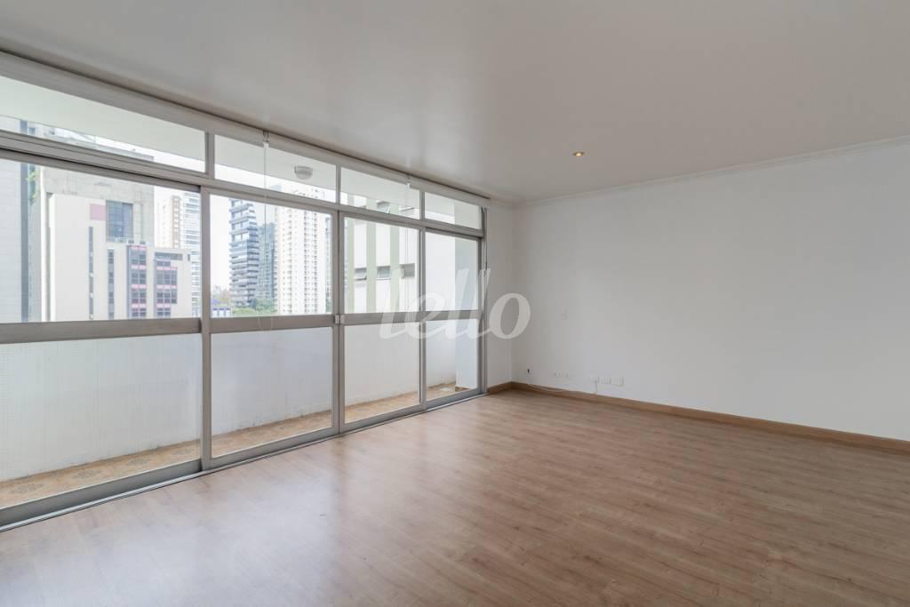 SALA 1 de Apartamento para alugar, Padrão com 180 m², 3 quartos e 2 vagas em Itaim Bibi - São Paulo