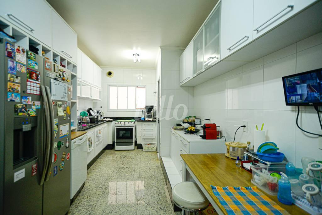 COZINHA de Apartamento à venda, Padrão com 121 m², 3 quartos e 3 vagas em Jardim da Saúde - São Paulo