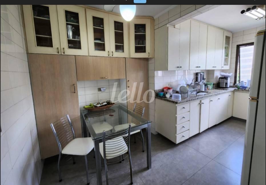 COZINHA de Apartamento à venda, Padrão com 163 m², 3 quartos e 2 vagas em Vila Mariana - São Paulo
