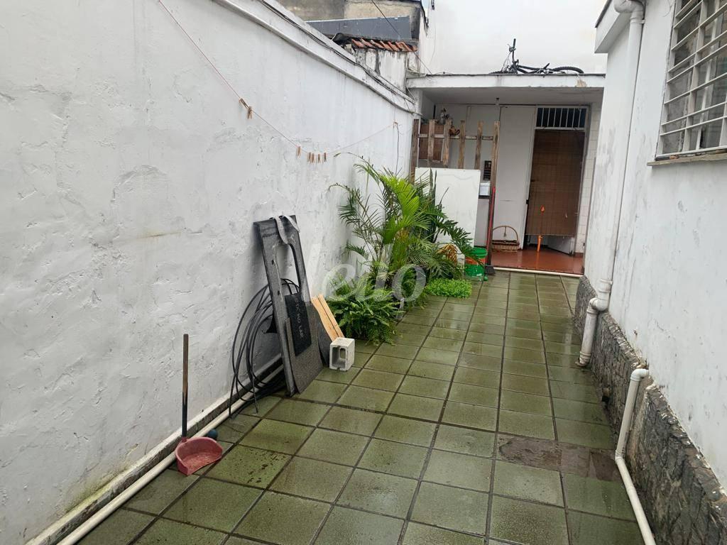 LATERAL de Casa à venda, sobrado com 350 m², 4 quartos e 8 vagas em Jardim Novo Mundo - São Paulo