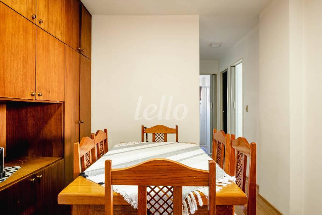 SALA de Apartamento à venda, Padrão com 51 m², 2 quartos e 1 vaga em Vila Pompeia - São Paulo