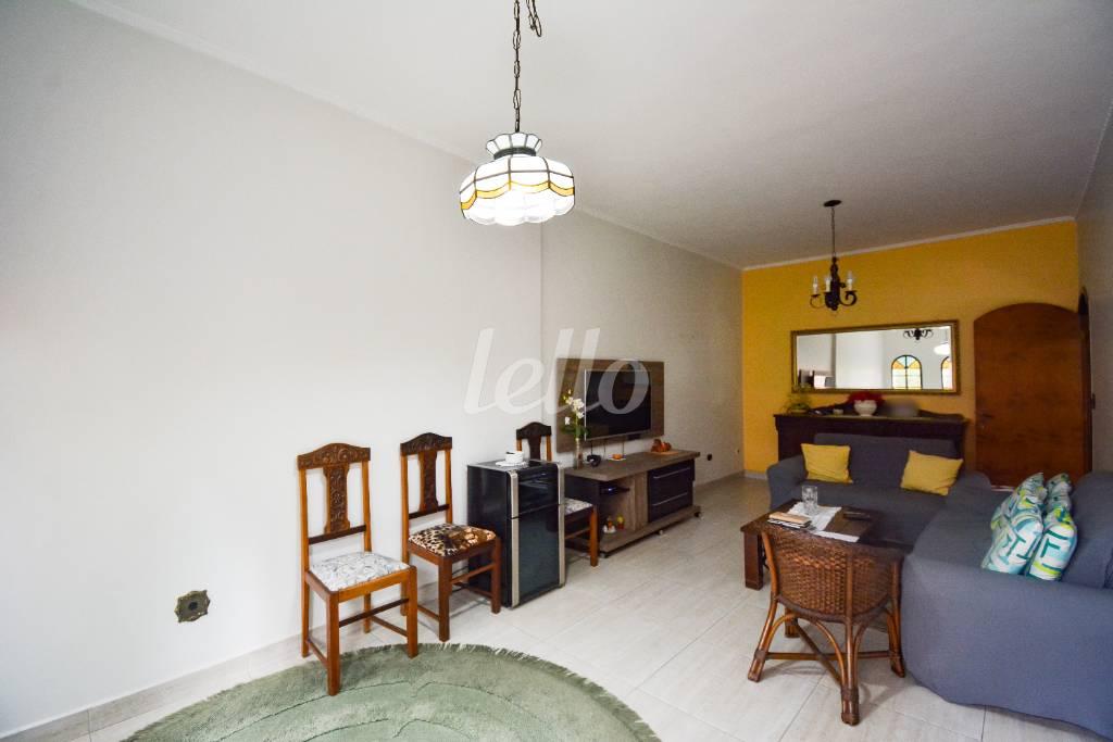 SALA PARA DOIS AMBIENTES de Casa à venda, térrea com 147 m², 3 quartos e 3 vagas em Santana - São Paulo