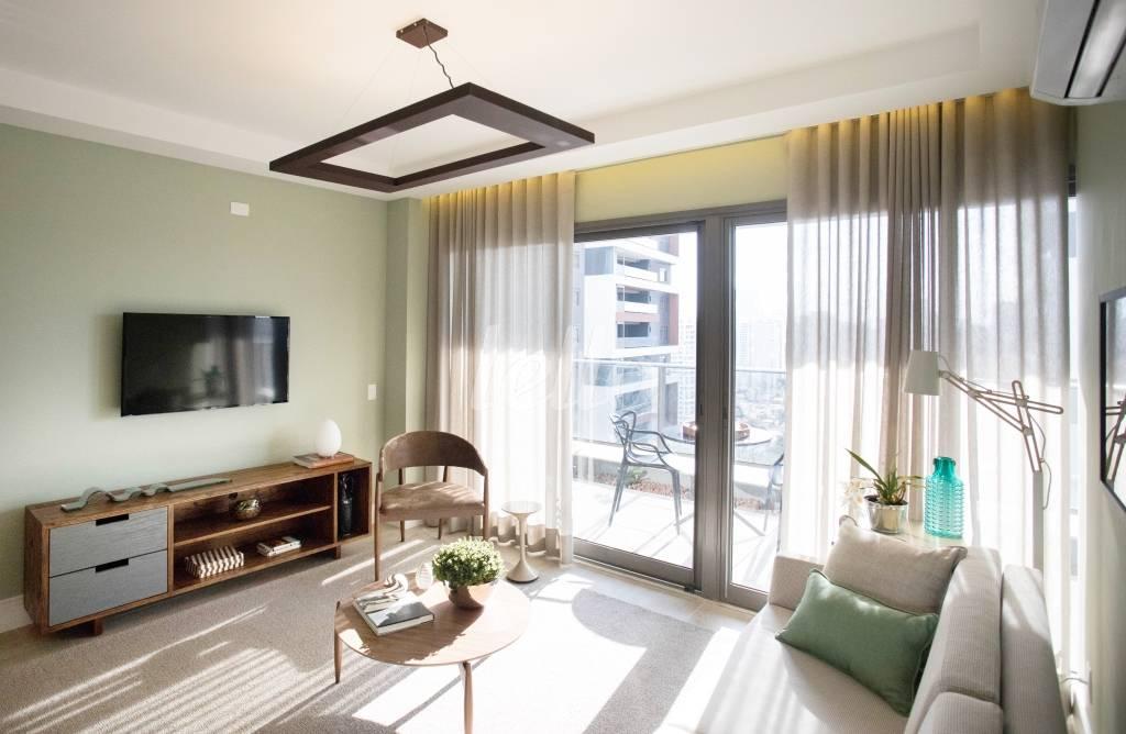 SALA de Apartamento à venda, Padrão com 64 m², 1 quarto e 1 vaga em Brooklin Paulista - São Paulo