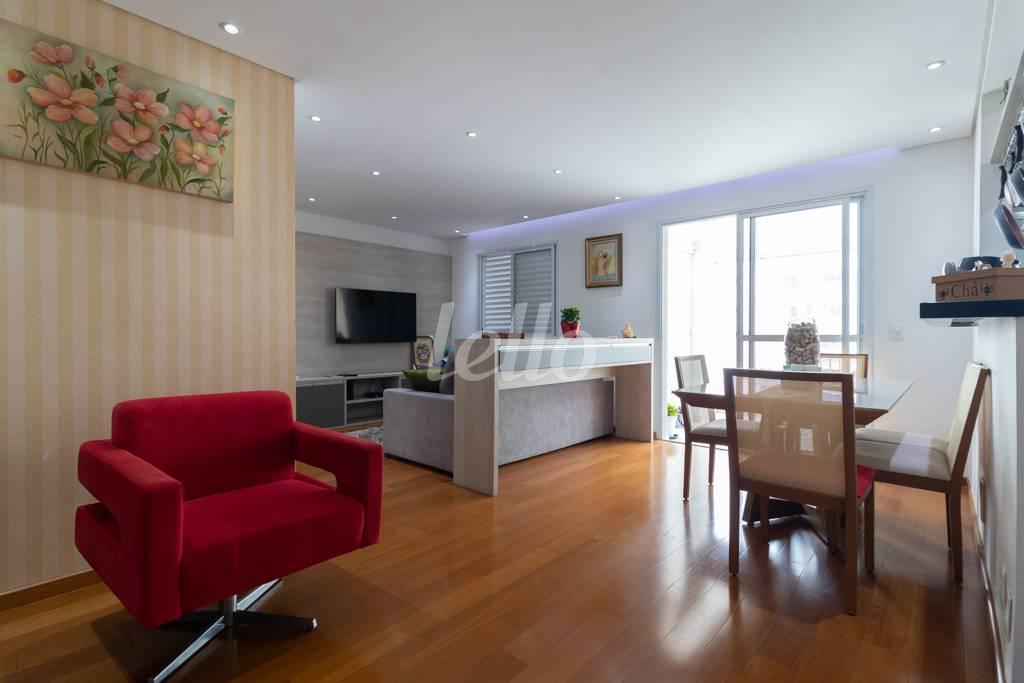 SALA PARA DOIS AMBIENTES de Apartamento à venda, Padrão com 92 m², 2 quartos e 2 vagas em Tatuapé - São Paulo
