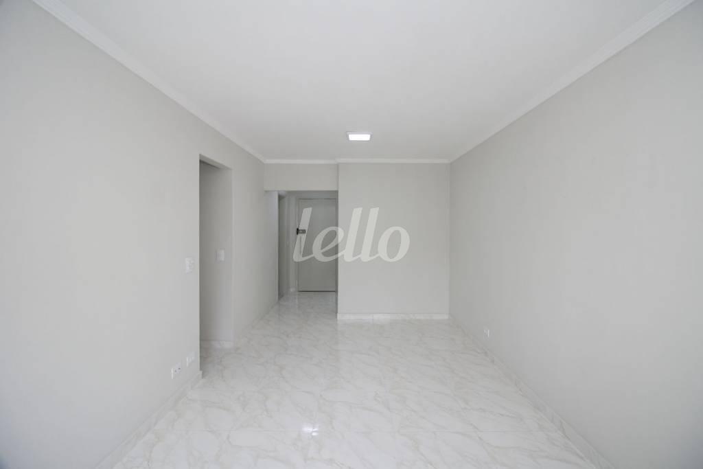 SALA de Apartamento para alugar, Padrão com 102 m², 2 quartos e 1 vaga em Indianópolis - São Paulo