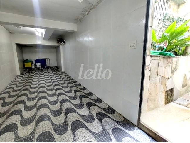 GARAGEM de Casa à venda, sobrado com 100 m², 3 quartos e 2 vagas em Vila Libanesa - São Paulo