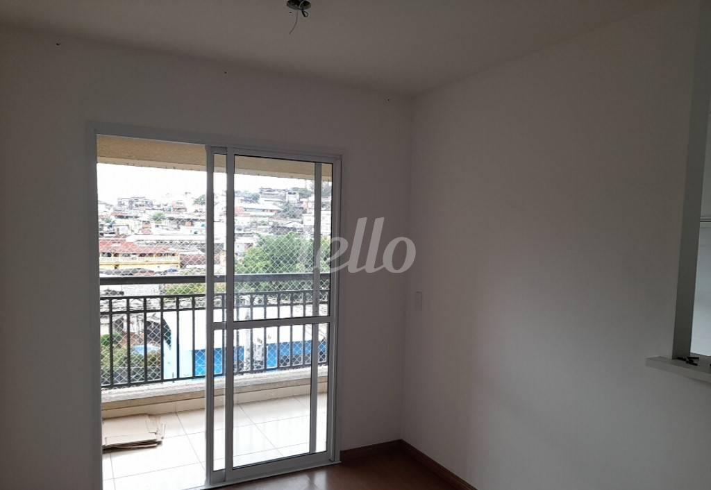 SALA de Apartamento para alugar, Padrão com 64 m², 2 quartos e 2 vagas em Vila Santa Maria - São Paulo