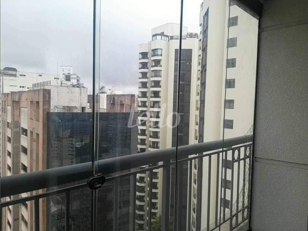 SACADA de Apartamento à venda, Padrão com 60 m², 1 quarto e 1 vaga em Vila Nova Conceição - São Paulo