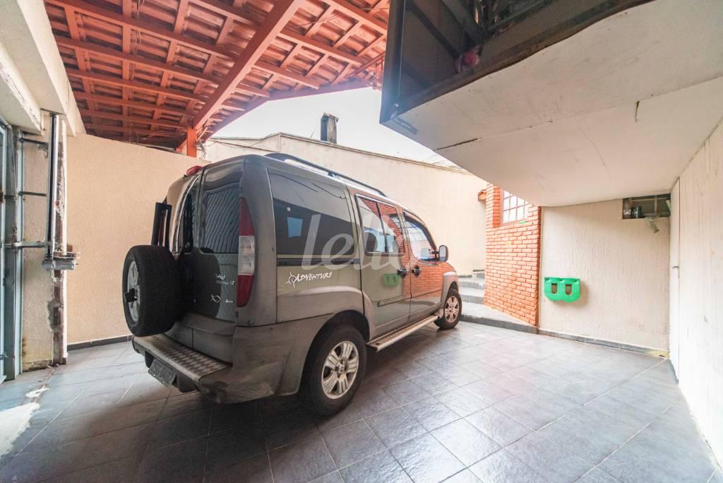 GARAGEM de Casa à venda, sobrado com 246 m², 4 quartos e 4 vagas em Rudge Ramos - São Bernardo do Campo