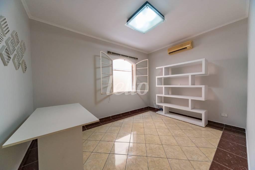 QUARTO 2 de Casa à venda, térrea com 198 m², 3 quartos e 3 vagas em Jardim - Santo André