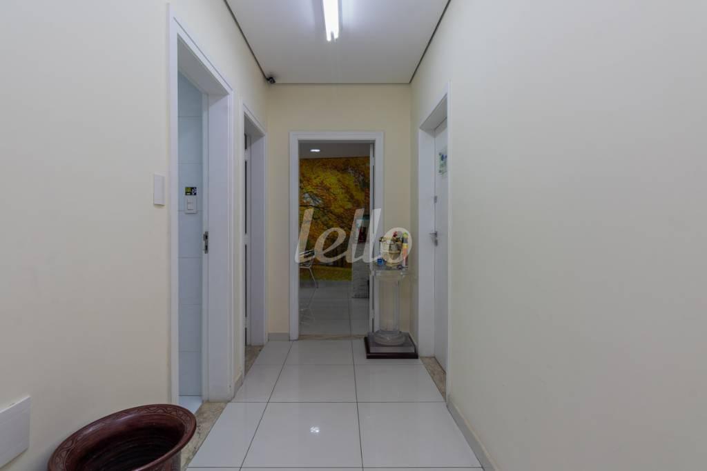 HALL de Sala / Conjunto para alugar, Padrão com 60 m², e em República - São Paulo