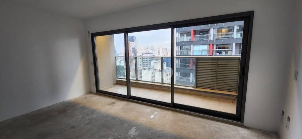 VARANDA de Apartamento à venda, Padrão com 40 m², 1 quarto e 1 vaga em Pinheiros - São Paulo