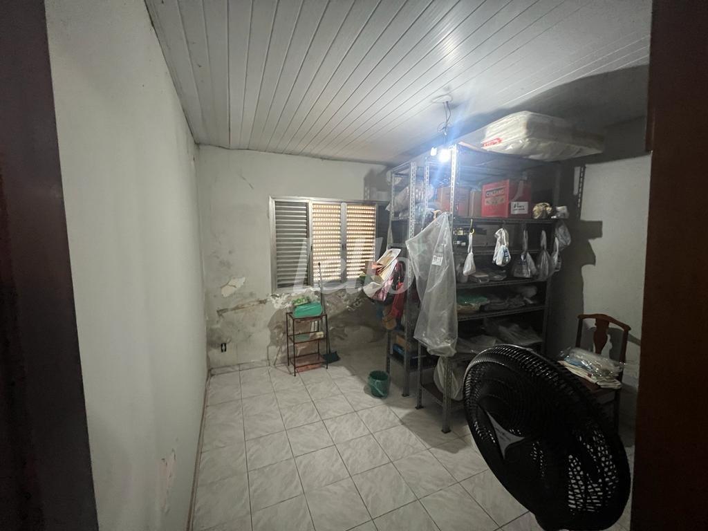 QUARTO de Casa à venda, sobrado com 140 m², 2 quartos e 2 vagas em Vila Prudente - São Paulo