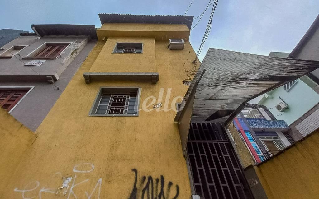 FACHADA de Casa à venda, sobrado com 320 m², 1 quarto e 2 vagas em Santana - São Paulo