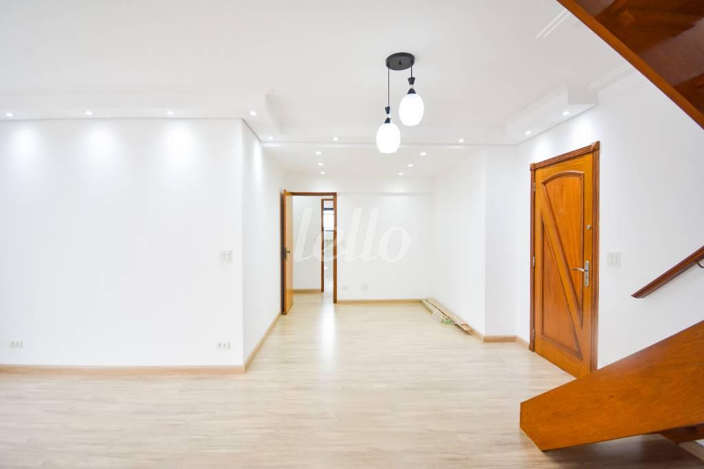 SALA PARA DOIS AMBIENTES de Apartamento à venda, cobertura - Padrão com 196 m², 4 quartos e 3 vagas em Imirim - São Paulo