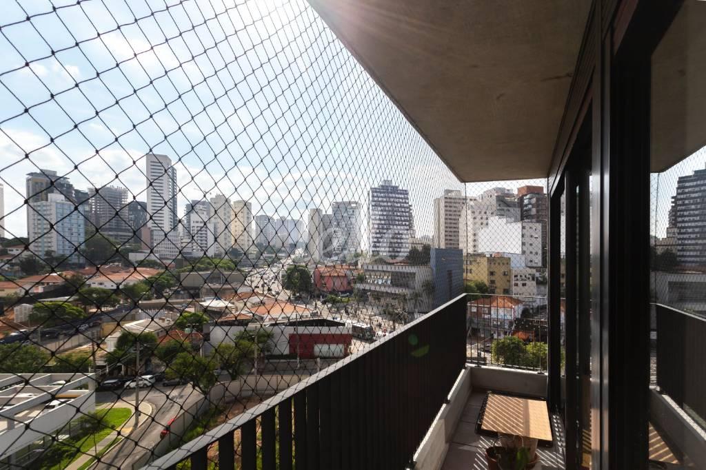 SACADA de Apartamento à venda, Padrão com 150 m², 3 quartos e 2 vagas em Vila Madalena - São Paulo