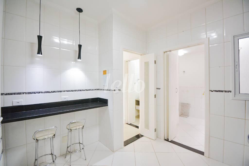 COZINHA de Casa à venda, em condomínio - sobrado com 110 m², 3 quartos e 2 vagas em Jardim Santa Ines - São Paulo
