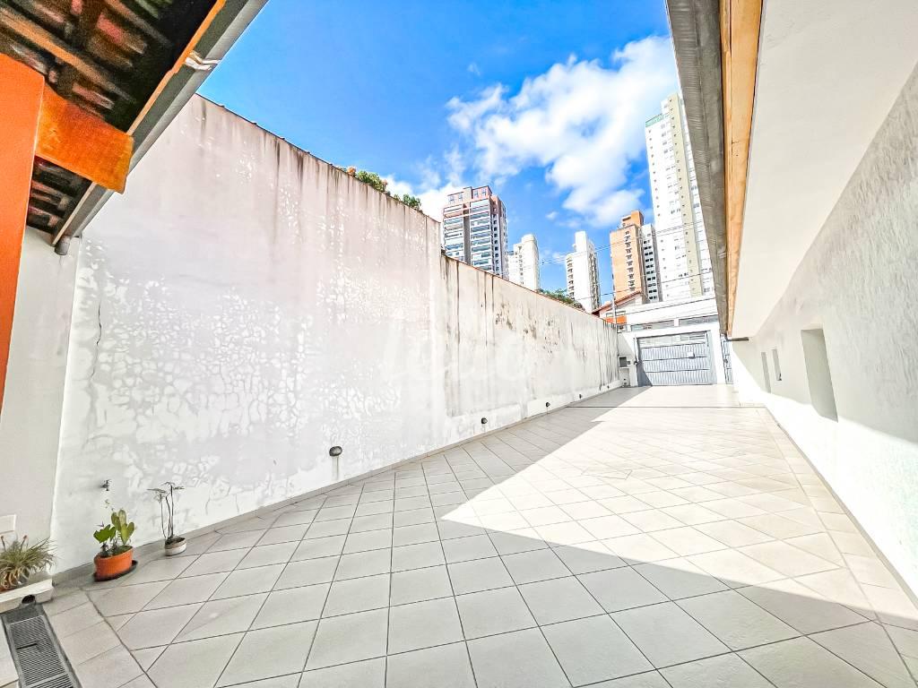 GARAGEM de Casa à venda, térrea com 109 m², 3 quartos e 8 vagas em Parque da Mooca - São Paulo