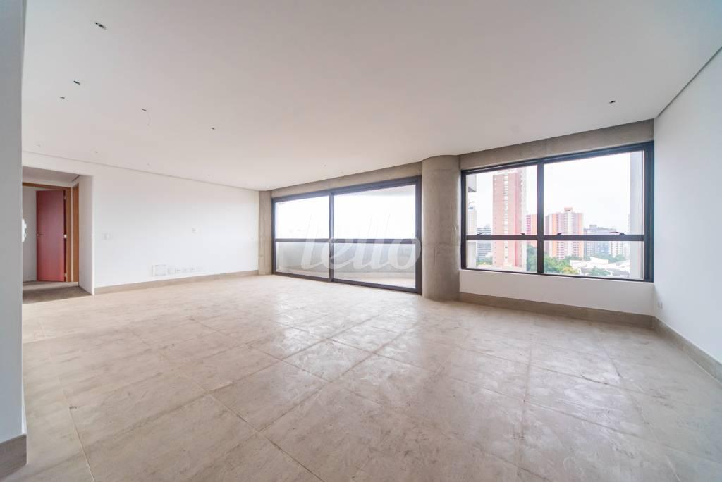 SALA de Apartamento à venda, Padrão com 155 m², 3 quartos e 5 vagas em Vila Alpina - Santo André