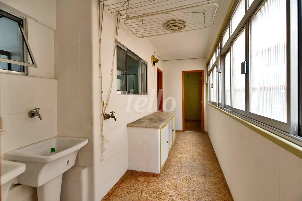 LAVANDERÍA de Apartamento à venda, Padrão com 139 m², 3 quartos e 1 vaga em Paraíso - São Paulo