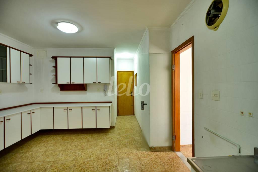 COZINHA de Apartamento à venda, Padrão com 139 m², 3 quartos e 1 vaga em Paraíso - São Paulo