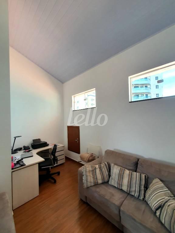 SALA ÍNTIMA de Casa à venda, sobrado com 221 m², 3 quartos e 4 vagas em Centro - São Bernardo do Campo