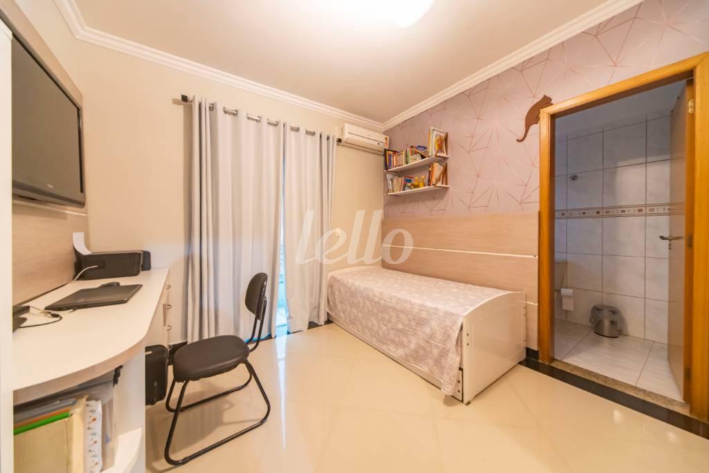 QUARTO 1 de Casa à venda, sobrado com 276 m², 3 quartos e 4 vagas em Vila Valparaíso - Santo André