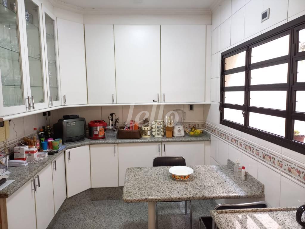 COZINHA de Casa à venda, sobrado com 317 m², 4 quartos e 3 vagas em Jardim Santo Amaro - São Paulo