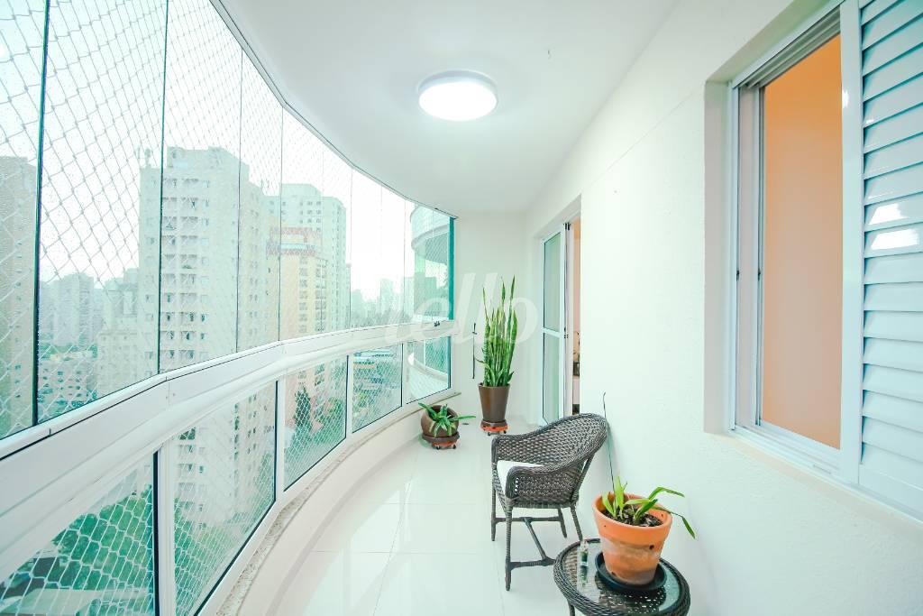 6 VARANDA de Apartamento à venda, Padrão com 120 m², 3 quartos e 3 vagas em Saúde - São Paulo