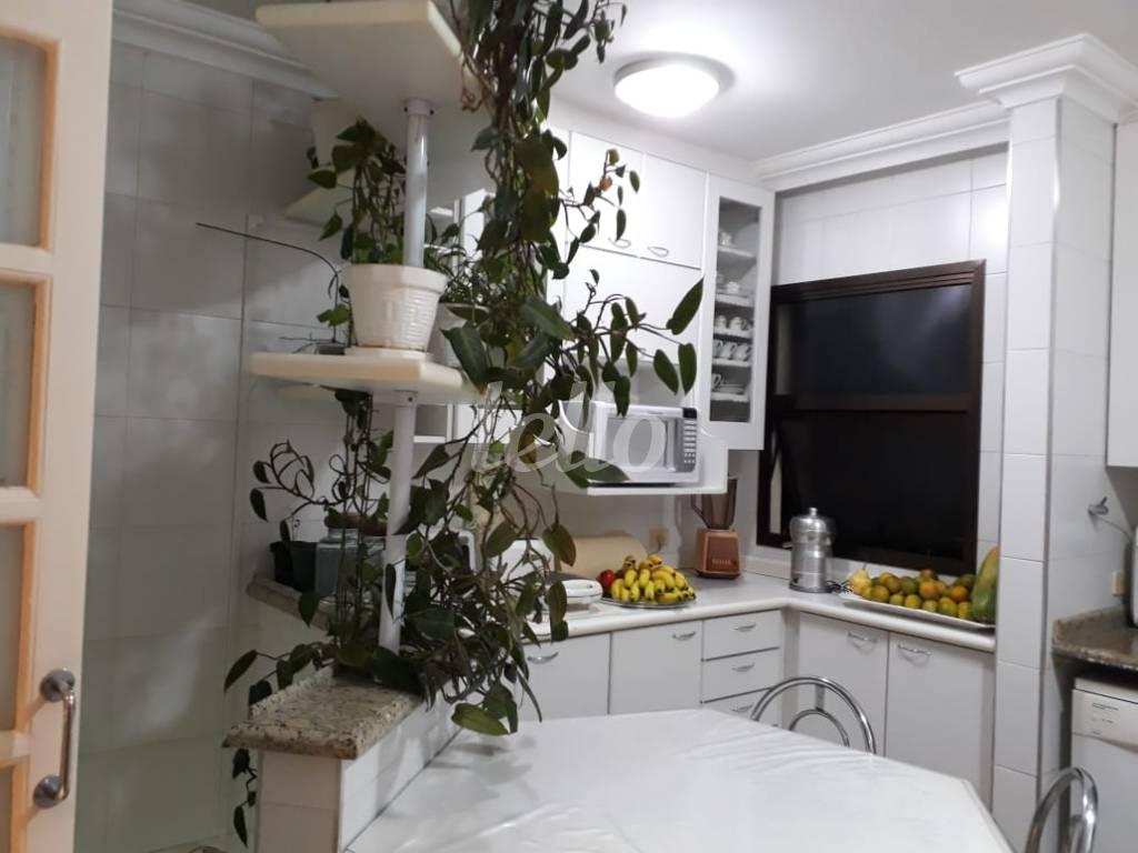 COZINHA de Apartamento à venda, Triplex com 300 m², 3 quartos e 4 vagas em Vila Monte Alegre - São Paulo