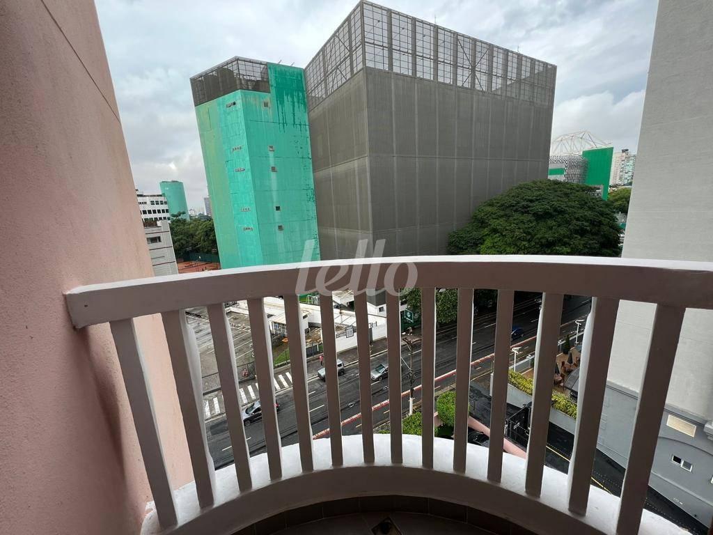 VISTA de Apartamento à venda, Padrão com 82 m², 3 quartos e 2 vagas em Perdizes - São Paulo