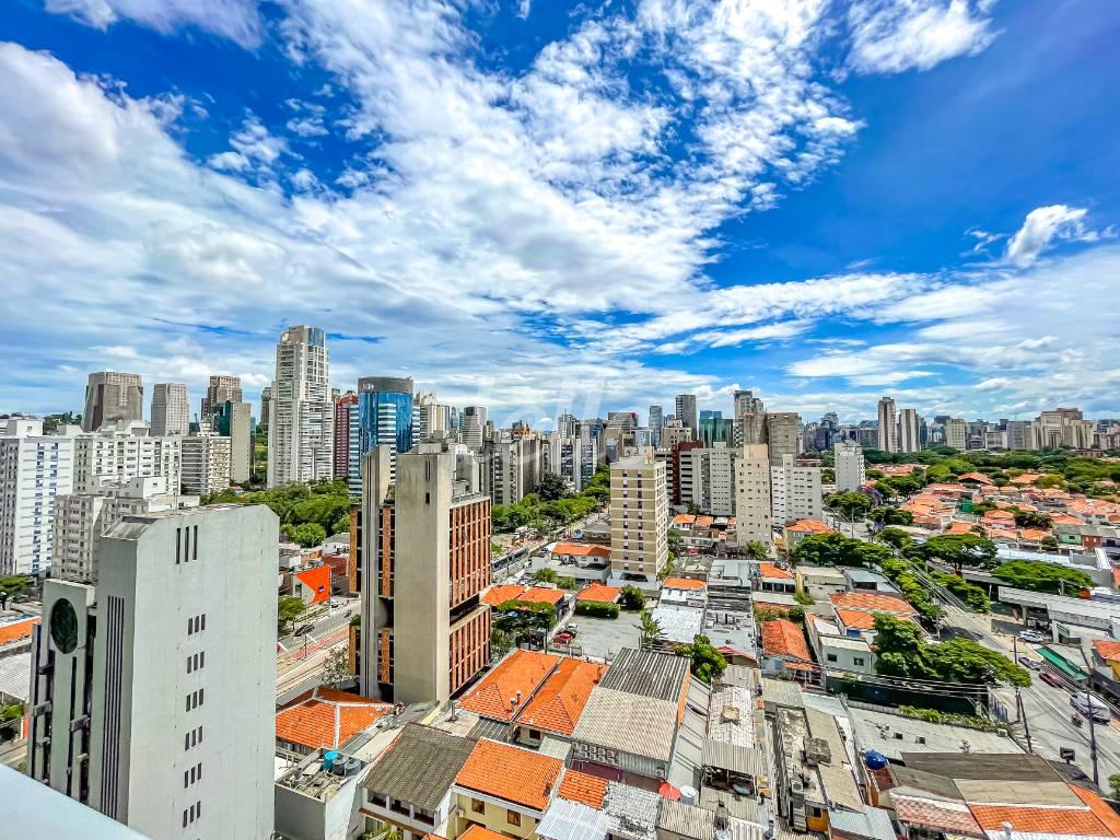 VARANDA (1) de Sala / Conjunto à venda, Padrão com 107 m², e 3 vagas em Brooklin Paulista - São Paulo