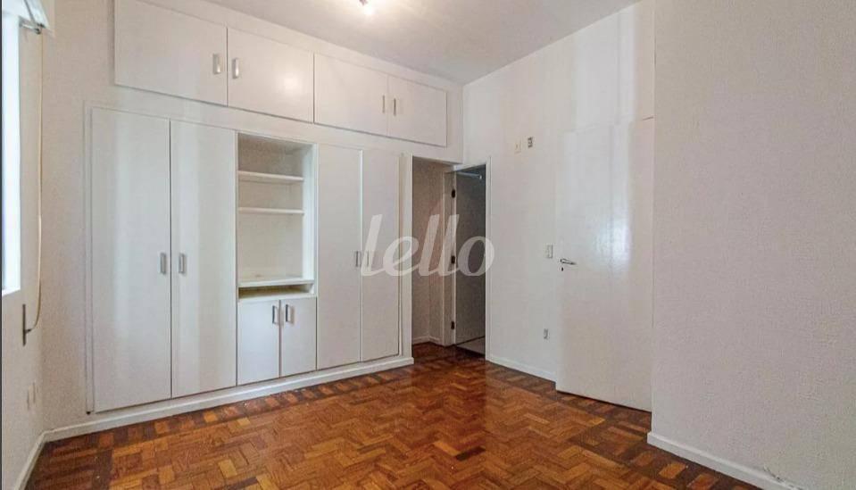DORMITÓRIO de Apartamento à venda, Padrão com 151 m², 3 quartos e 1 vaga em Bela Vista - São Paulo