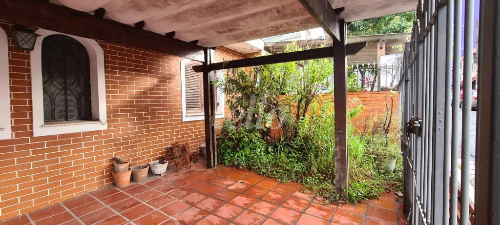 JARDIM de Casa à venda, térrea com 176 m², 3 quartos e 2 vagas em Vila Romana - São Paulo