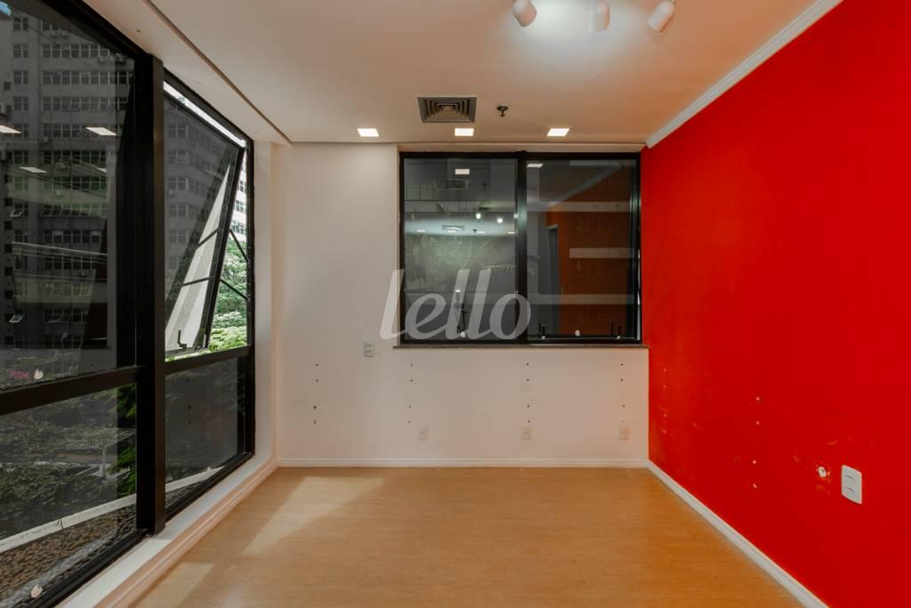 SALA 2 de Sala / Conjunto para alugar, Padrão com 40 m², e 1 vaga em Jardim Paulista - São Paulo