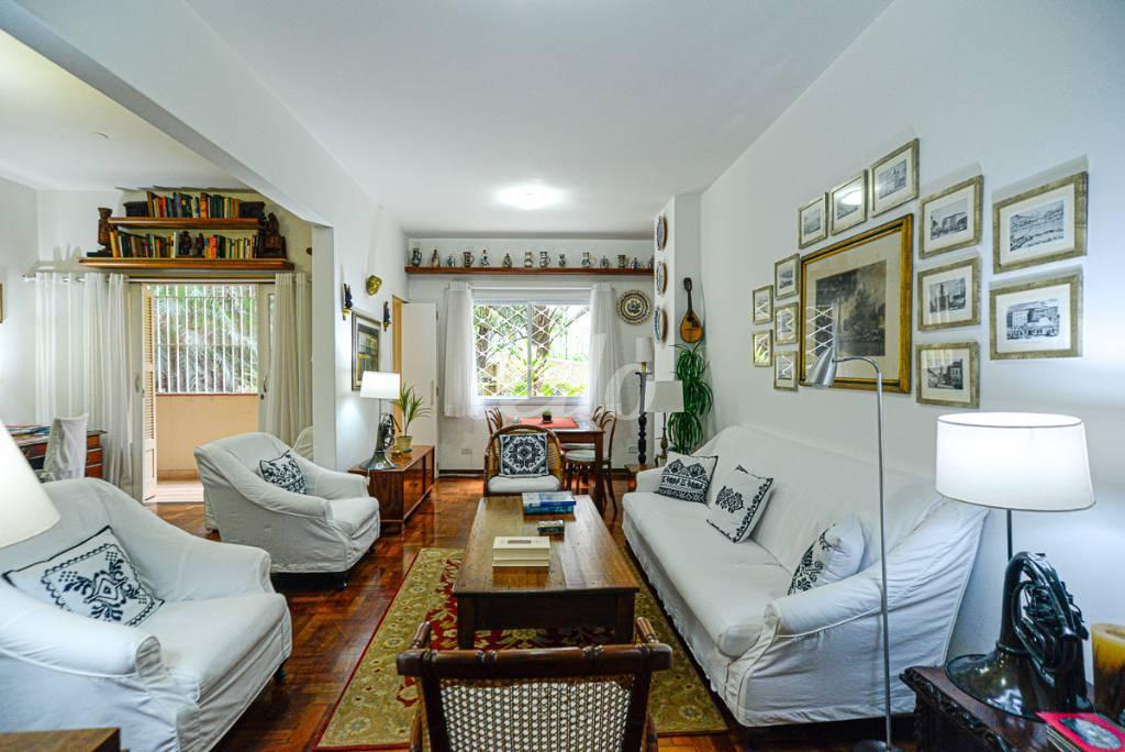 SALA de Apartamento à venda, Padrão com 115 m², 2 quartos e 1 vaga em Bela Vista - São Paulo
