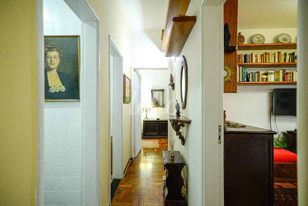 CORREDOR de Apartamento à venda, Padrão com 115 m², 2 quartos e 1 vaga em Bela Vista - São Paulo