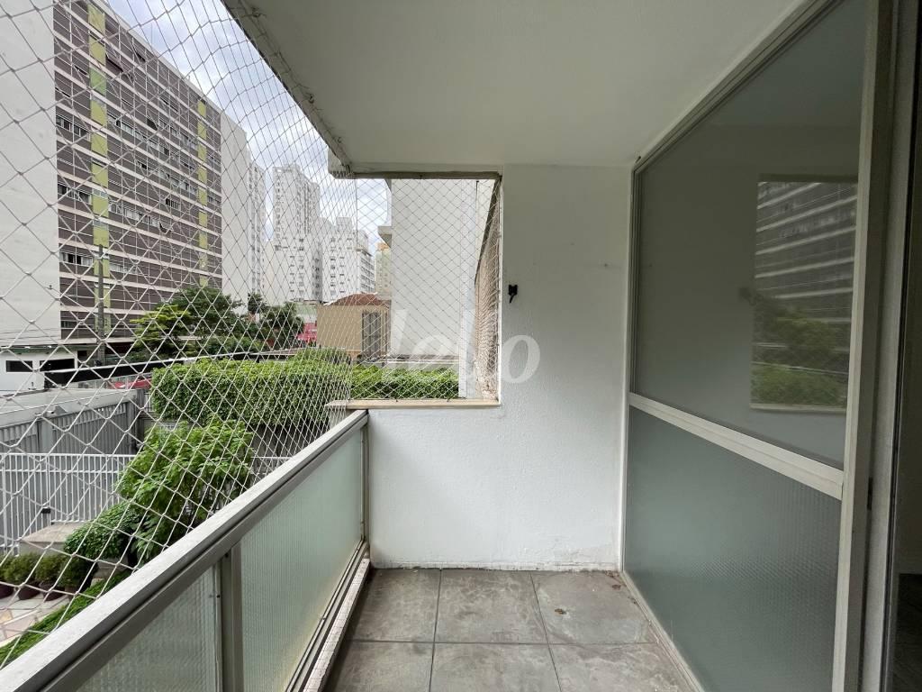 7 VARANDA de Apartamento à venda, Padrão com 134 m², 3 quartos e 1 vaga em Santa Cecília - São Paulo