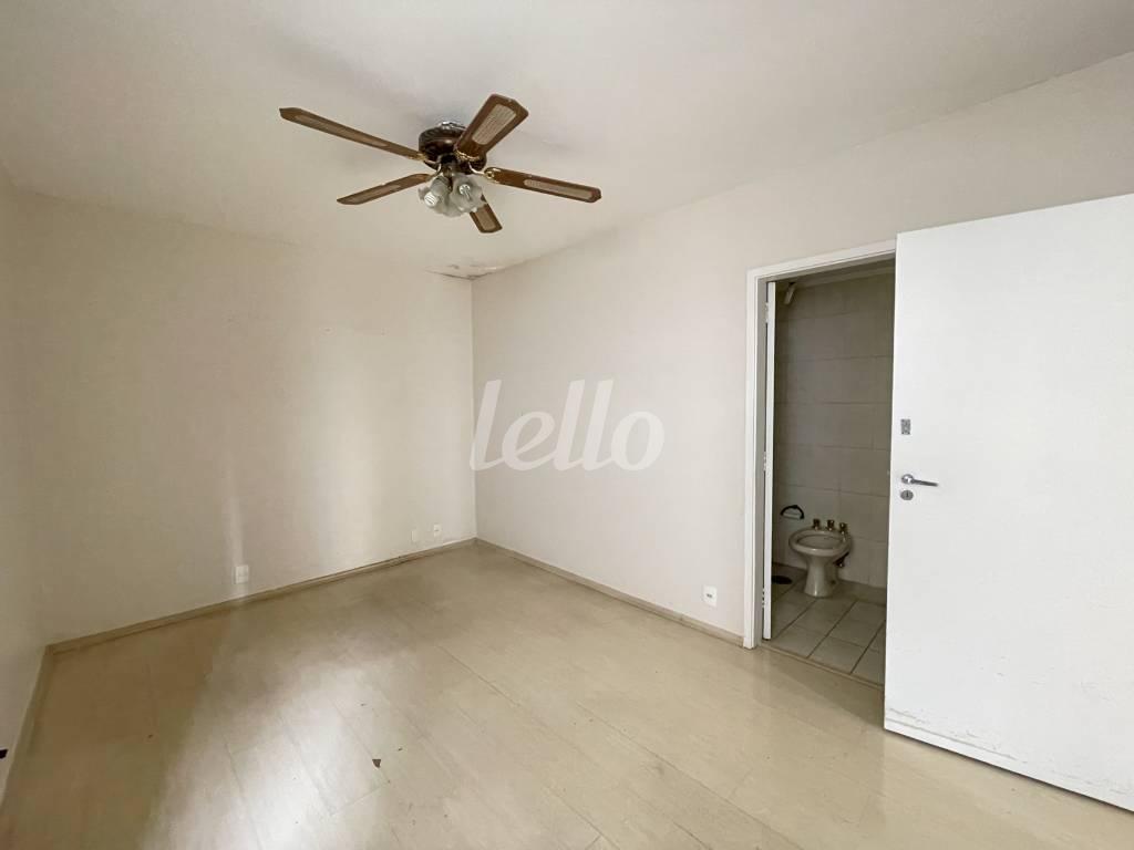 QUARTO 2 de Apartamento à venda, Padrão com 134 m², 3 quartos e 1 vaga em Santa Cecília - São Paulo