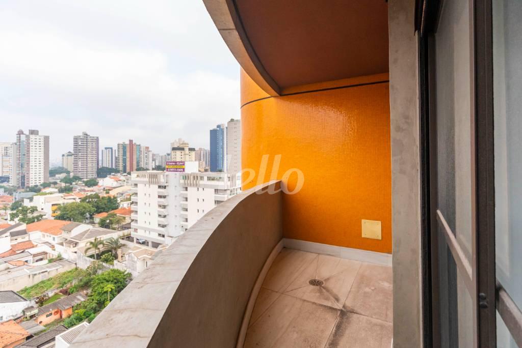 QUARTO 3 de Apartamento à venda, Padrão com 186 m², 3 quartos e 4 vagas em Jardim - Santo André