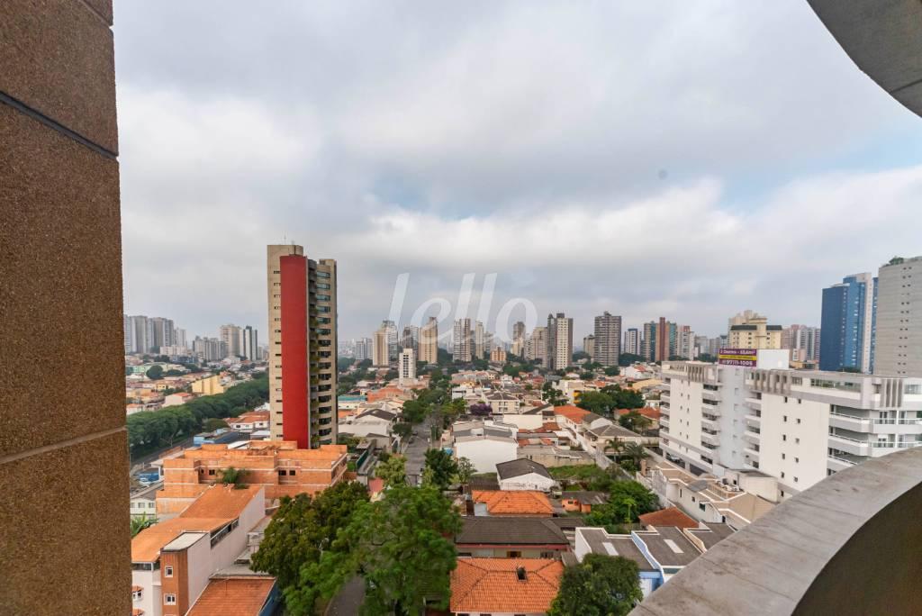 VISTA VARANDA DOS QUARTOS 2 E 3 de Apartamento à venda, Padrão com 186 m², 3 quartos e 4 vagas em Jardim - Santo André