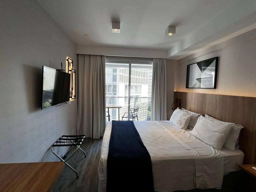 DORMITÓRIO de Apartamento à venda, Padrão com 21 m², 1 quarto e em Centro - São Paulo