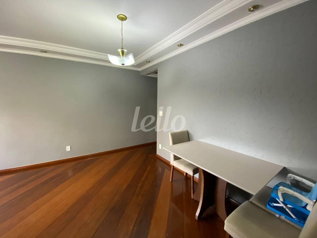 SALA de Apartamento à venda, Padrão com 70 m², 3 quartos e 1 vaga em Vila Valparaíso - Santo André